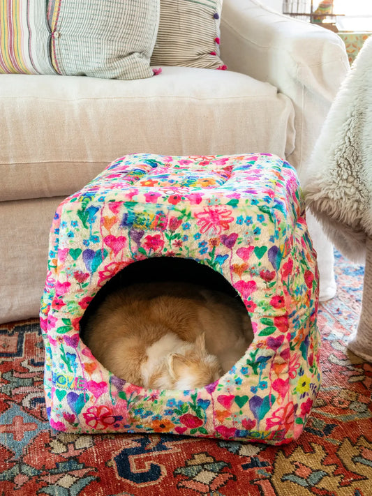 Love Graffiti Floral Collapsible Cozy Cat Bed