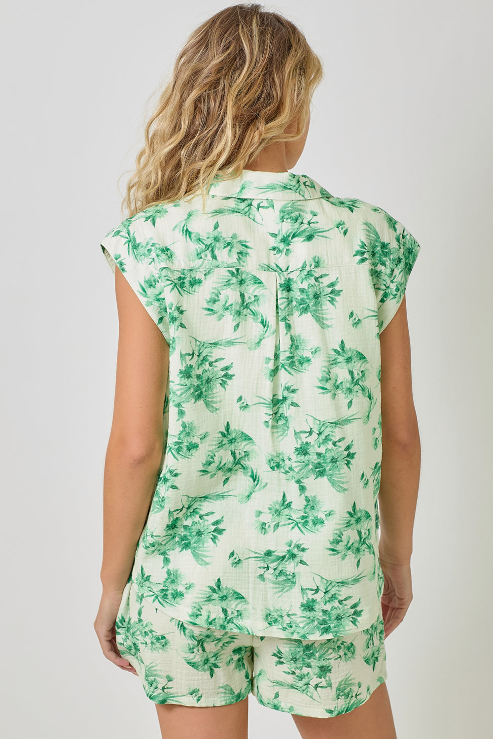 Floral Print Button Down Camp Shirt Back View Pizzazz Beloit