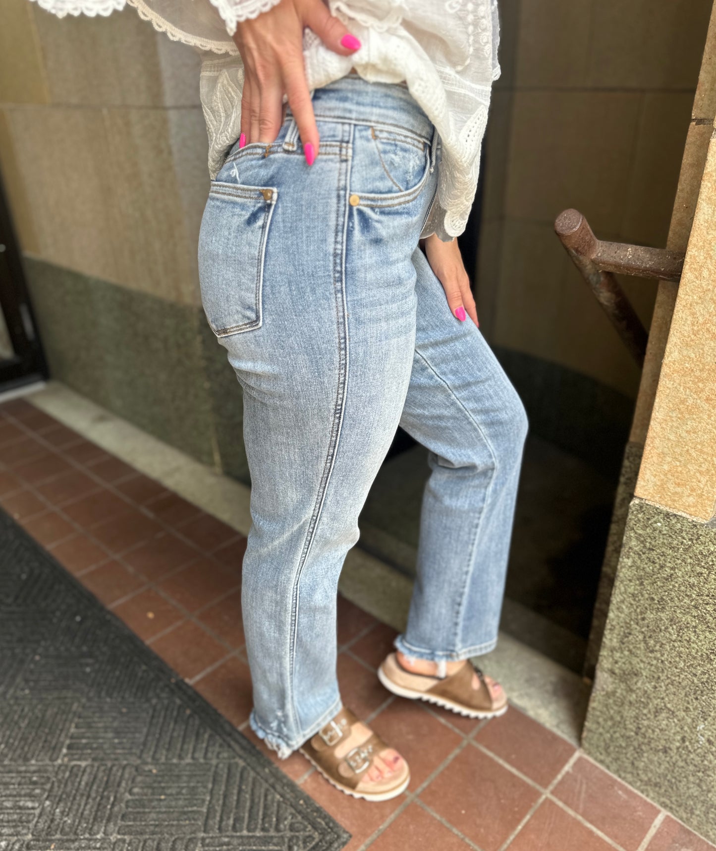 Judy Blue Mid Rise Yoke Cell Phone Pocket Dad Jean