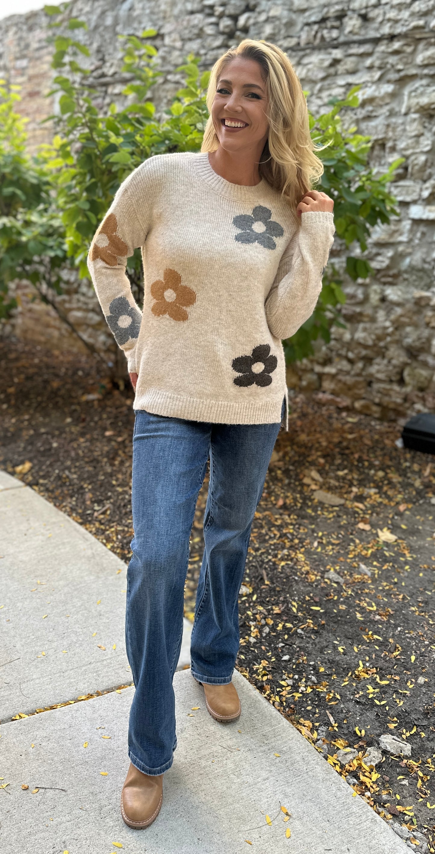 Daisy Dreams Oatmeal Knit Pullover