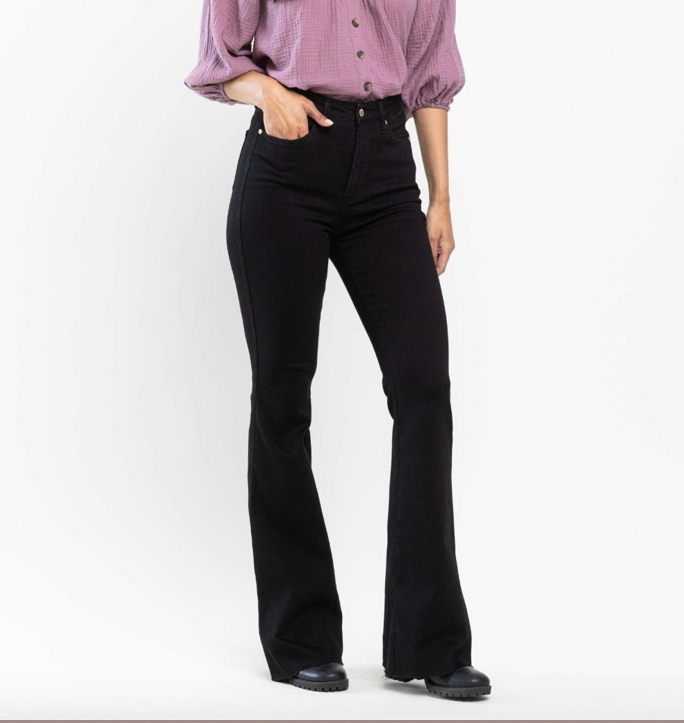 Judy Blue High Waist Tummy Control Raw Hem Flare Jeans (Black) Pizzazz Beloit