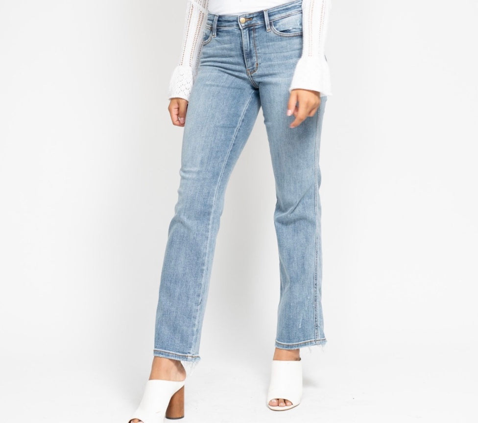 Judy Blue Mid Rise Yoke Cell Phone Pocket Dad Jean Pizzazz Beloit