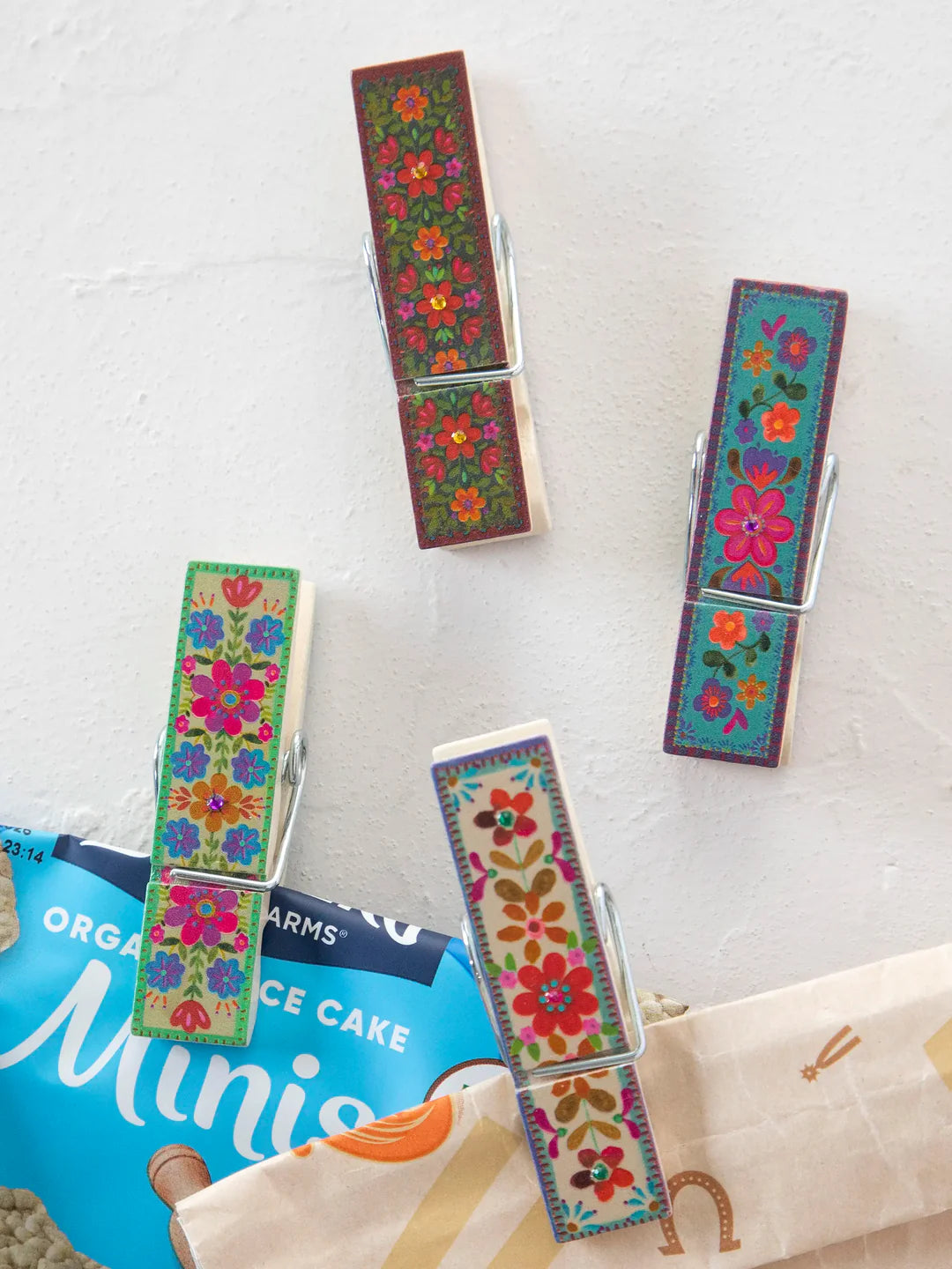 Natural Life Multicolored Floral Happy Clips