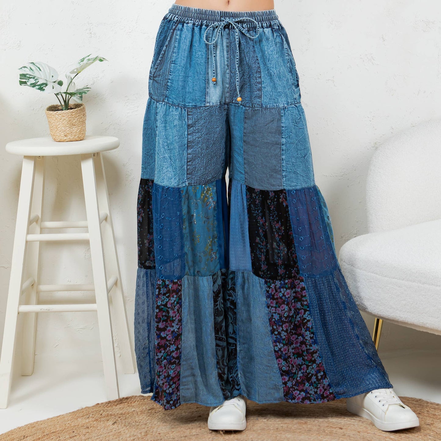 Western Boho Chic: Tiered Patch Inserted Denim Pants