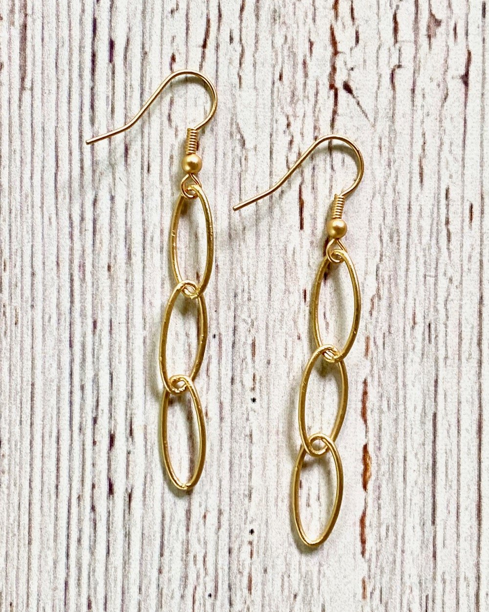 Inspire Designs Queen Earring