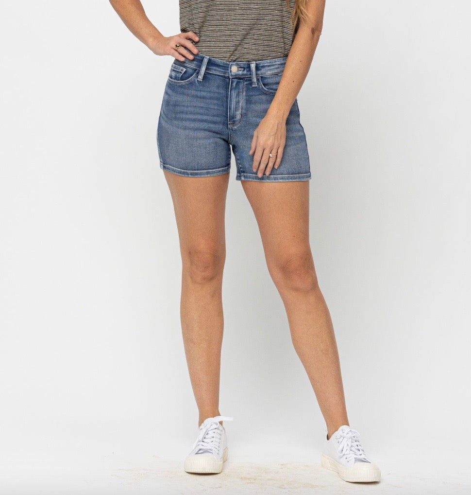 Judy Blue Contrast Wash Shorts