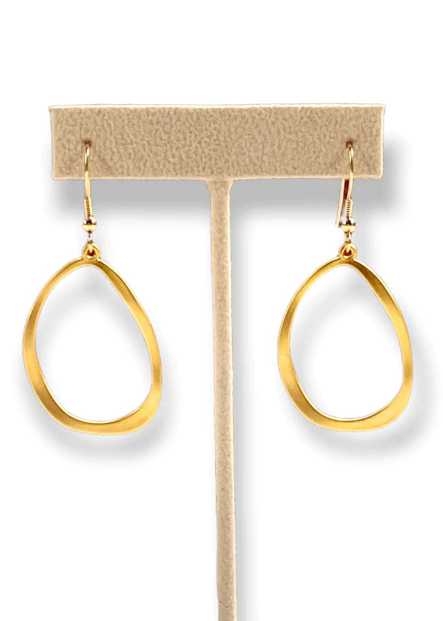 Inspire Designs Wavy Hoop Earring
