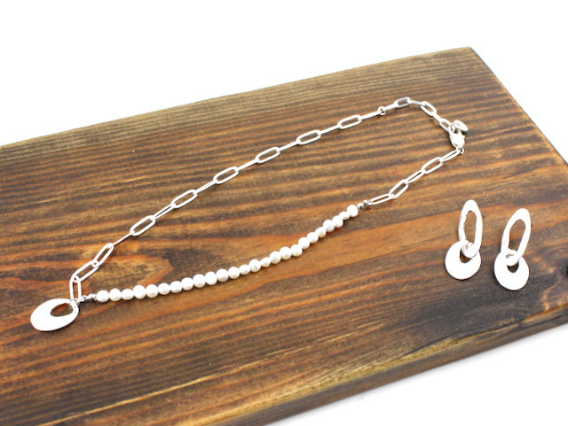 Pearl Accent Pendant Necklace