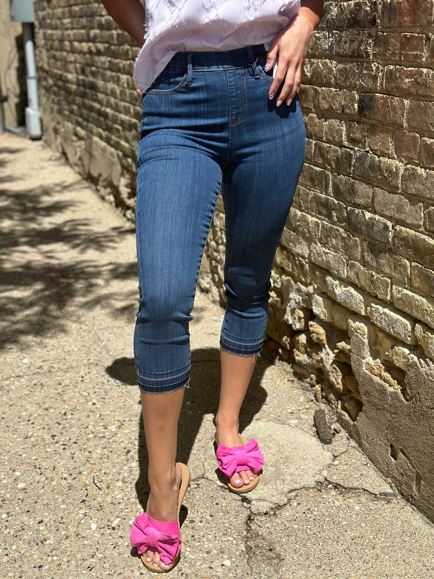 Judy Blue High Waist Pull On Capri Jeans