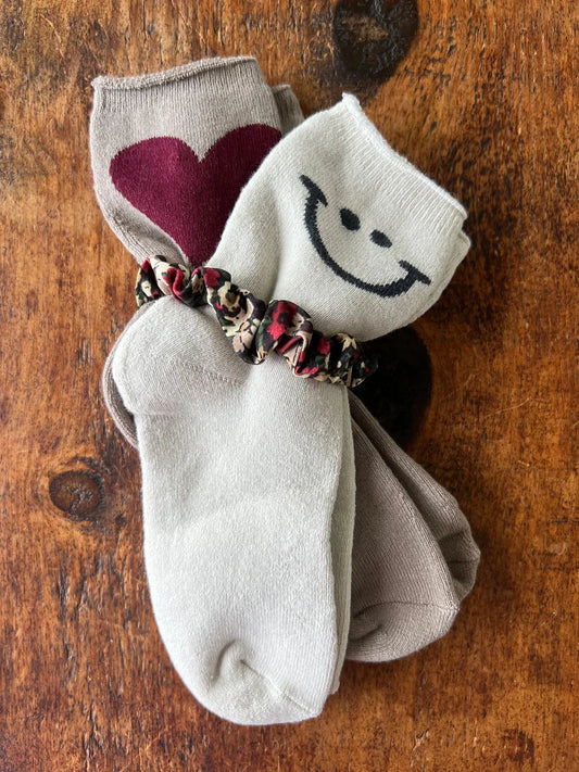 Heart Smile Icon Roll Top Socks, Set of 2