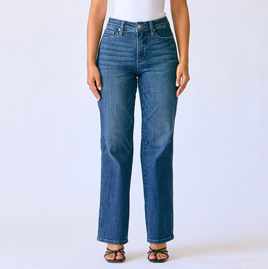 Just Right Judy Blue Petite Straight Leg Jeans