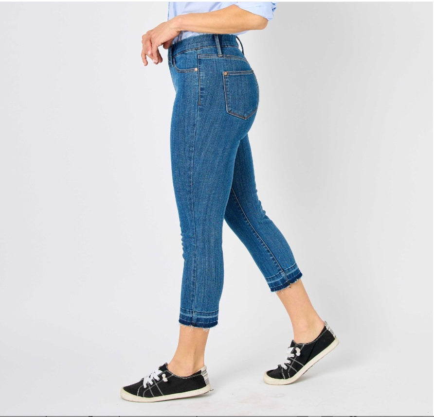 Judy Blue High Waist Pull On Capri Jeans