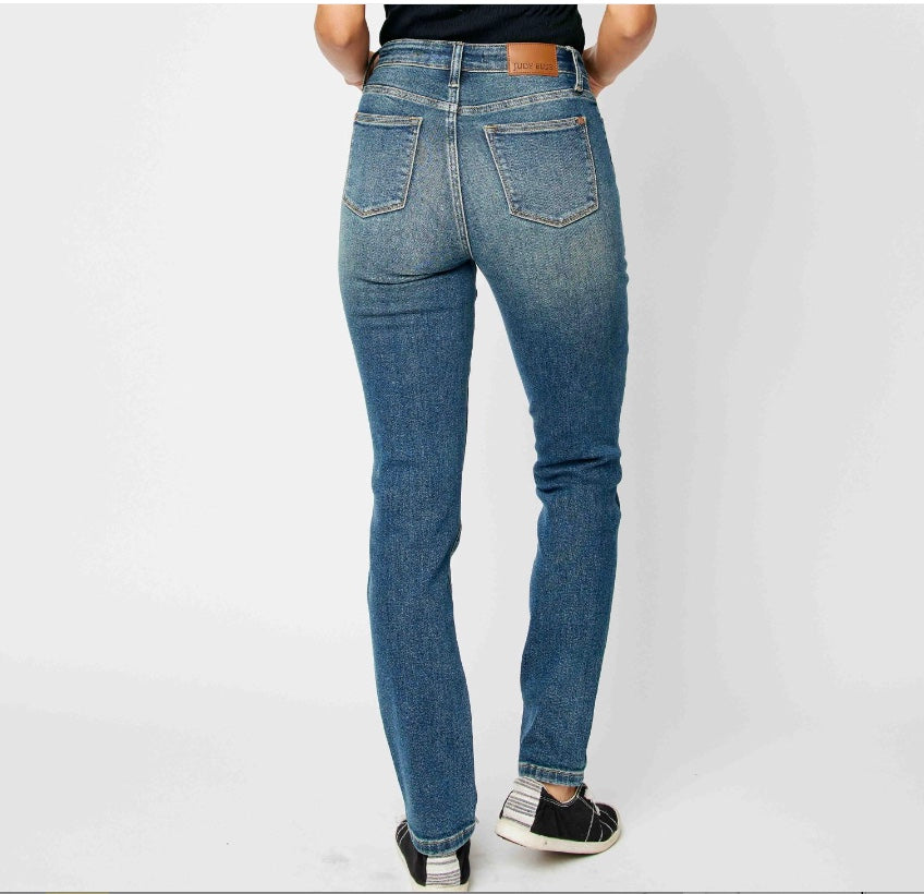 Judy Blue High Waist Classic Relaxed Fit Jeans