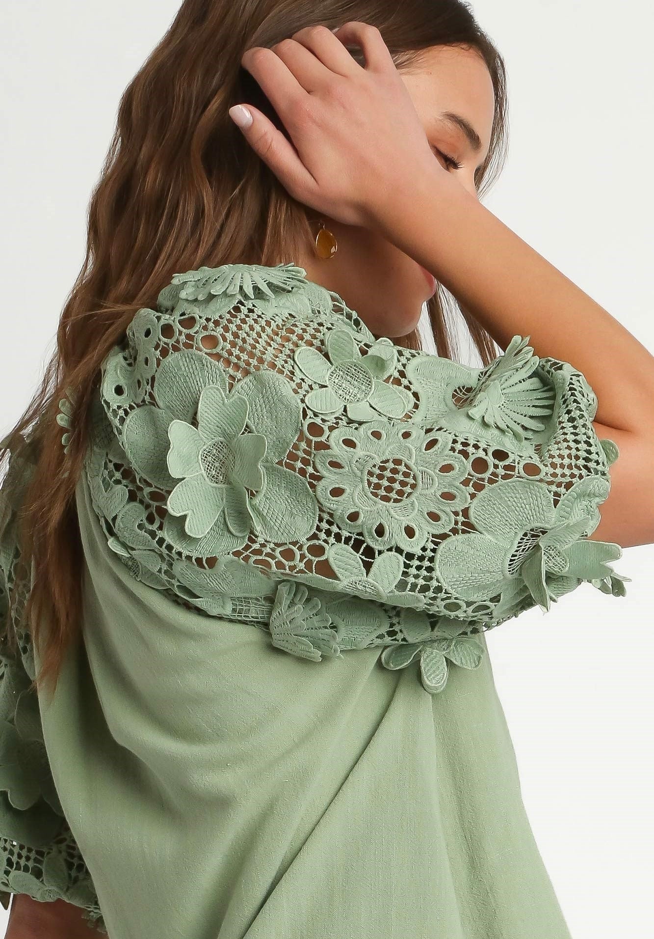 3D Linen Blend Floral Lace Puff Sleeves Top