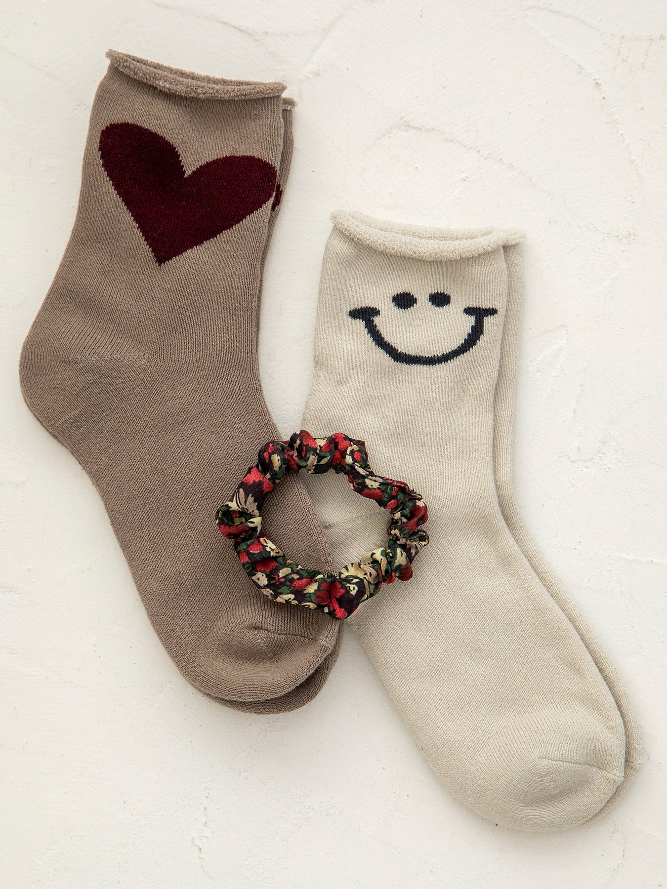 Heart Smile Icon Roll Top Socks, Set of 2