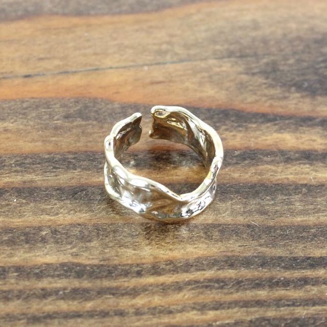 Wavy Metal Ring