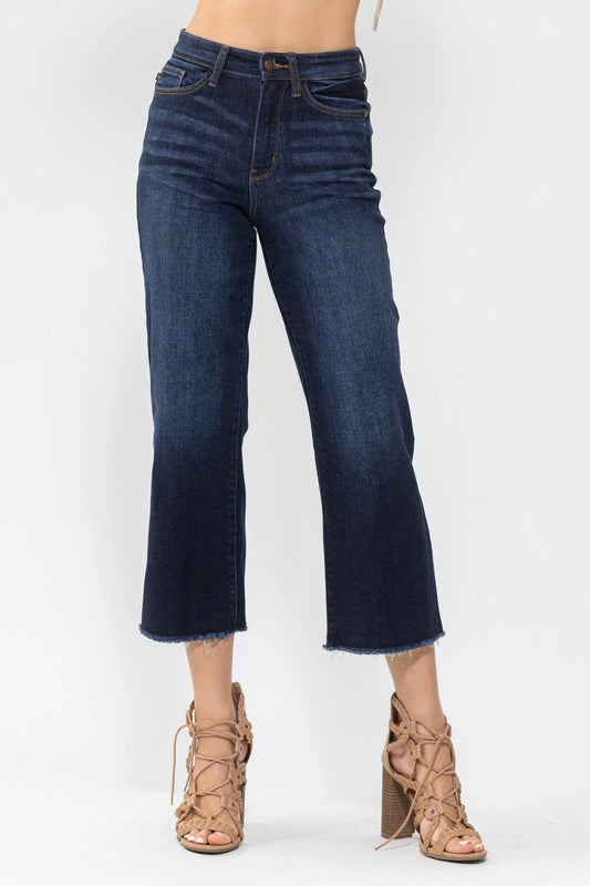 Judy Blue Distressed Patch Capri Jeans – Pizzazz